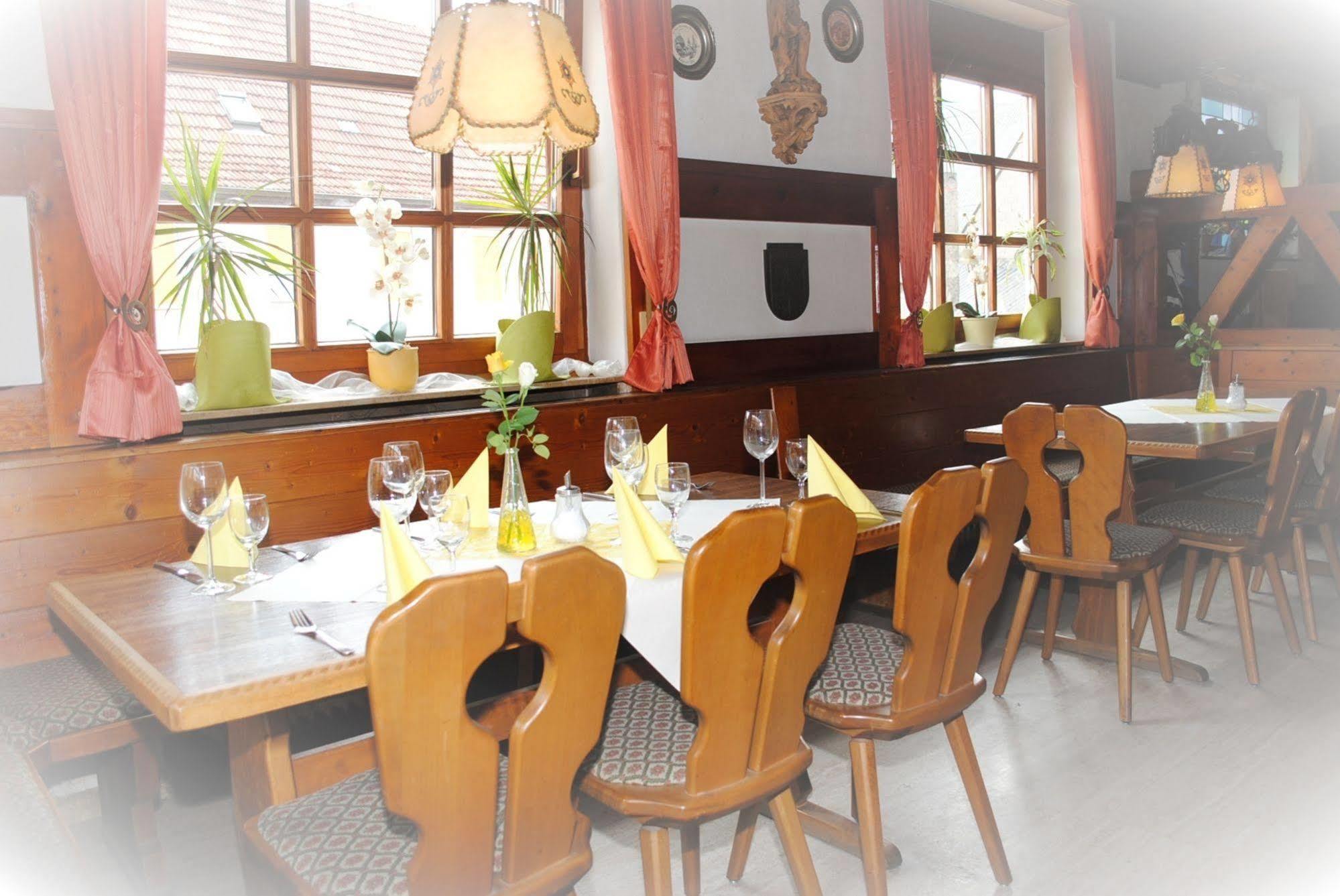 Gasthof Stern Burgsinn Экстерьер фото